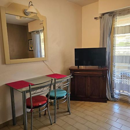 Appartement Angela Голф-Жуан Екстериор снимка